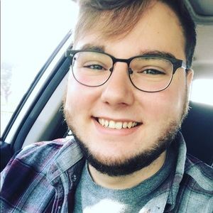 Meet your Posher, Adam